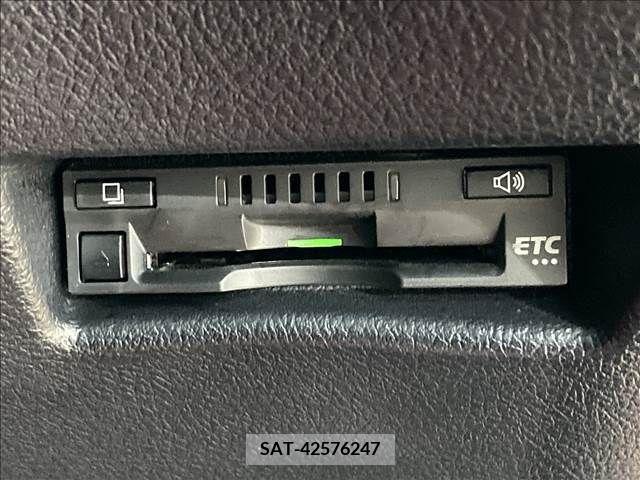 Toyota SIENTA 2016-09 225104-7