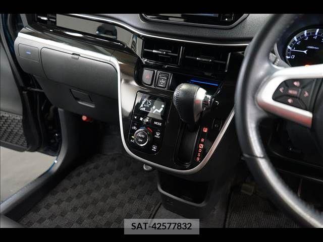 Daihatsu MOVE CUSTOM 2018-02 278356-11