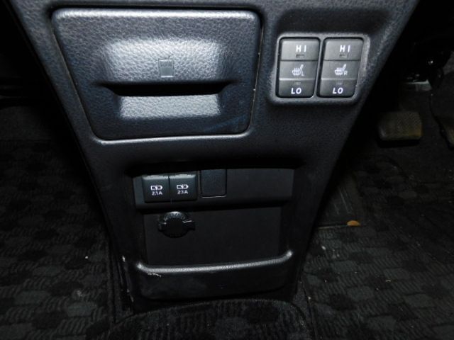 Toyota NOAH HYBRID 2018-11 9205-12