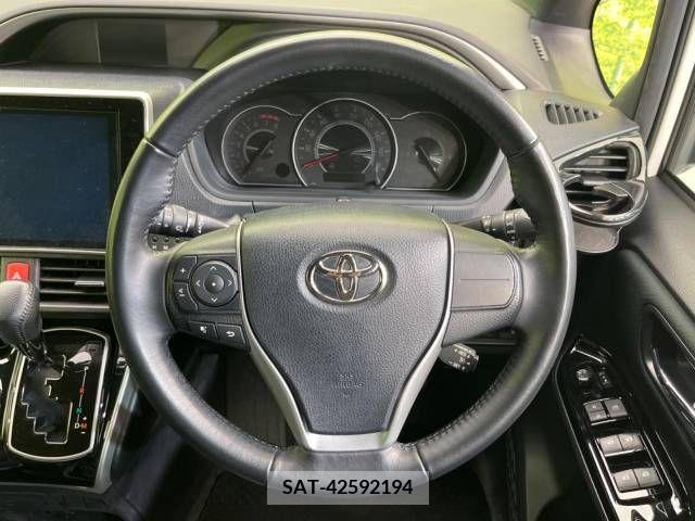 Toyota VOXY 2020-03 321665-12