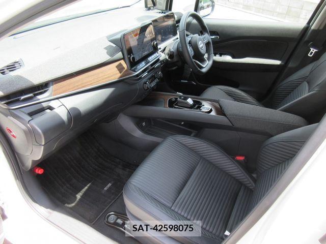 Nissan AURA 2022-08 302592-1