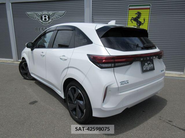 Nissan AURA 2022-08 302592-2