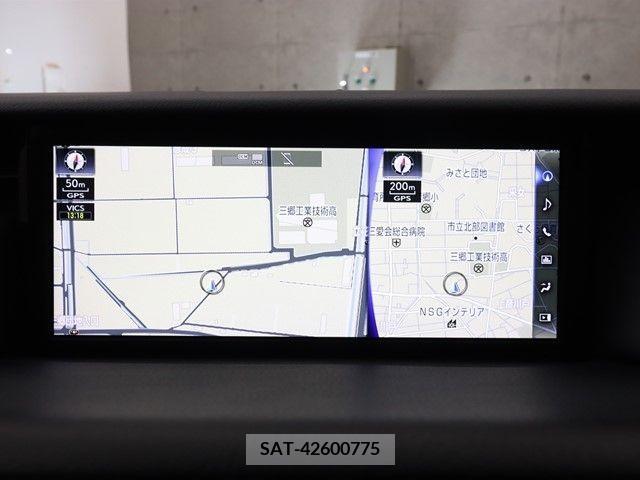 Lexus IS 2019-04 300091-13