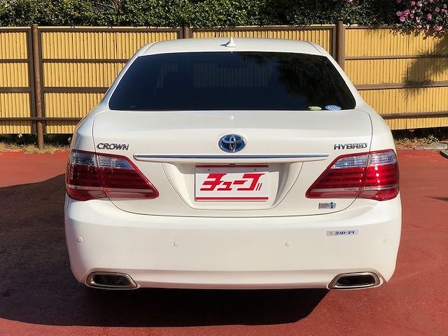 Toyota CROWN SEDAN 2010-11 180648-5
