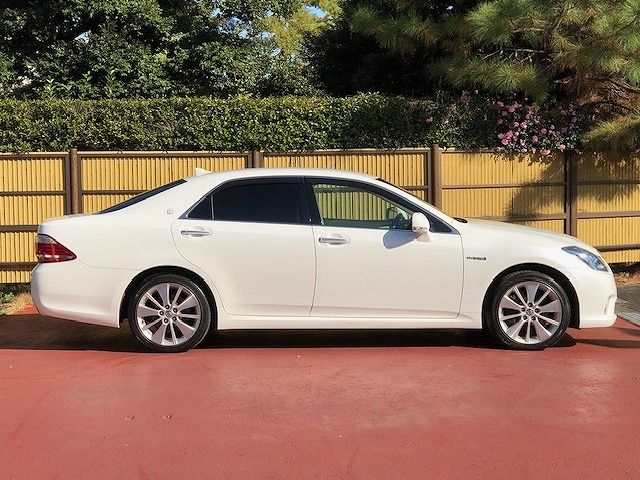 Toyota CROWN SEDAN 2010-11 180648-11