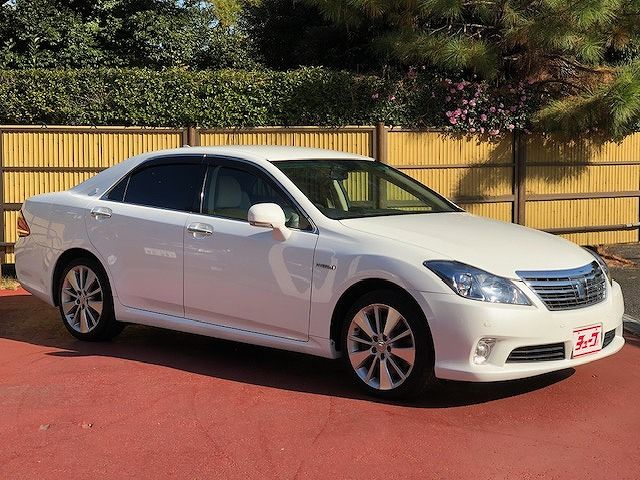 Toyota CROWN SEDAN 2010-11 180648-6