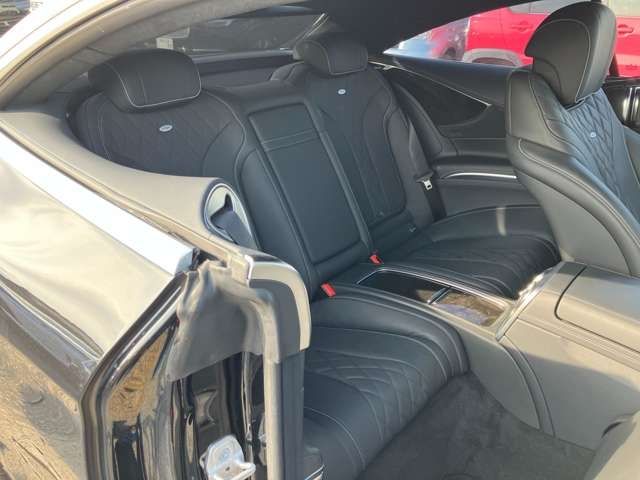 Mercedes Benz S-CLASS 2015-02 187304-28
