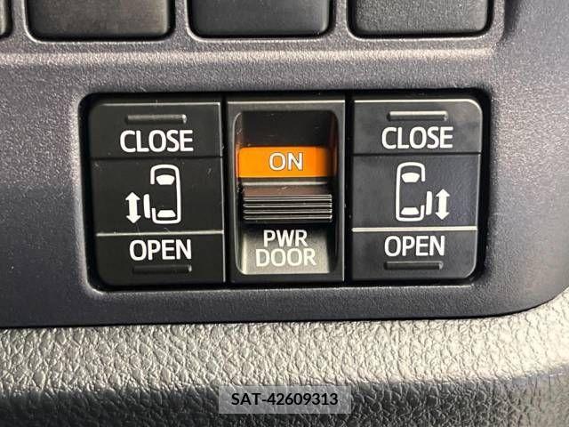 Toyota VOXY 2014-10 321408-2