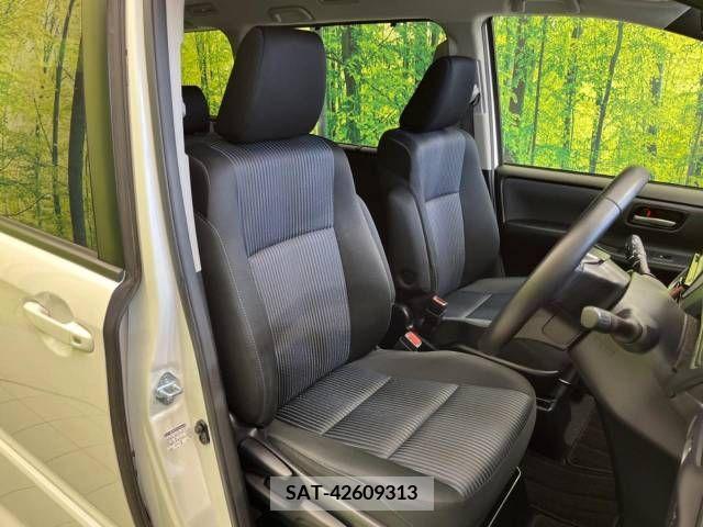 Toyota VOXY 2014-10 321408-8