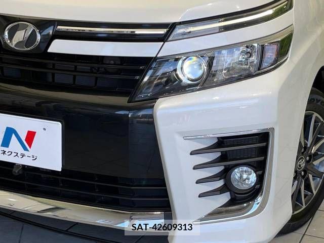 Toyota VOXY 2014-10 321408-13