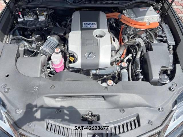 Lexus RC 2019-09 275750-18