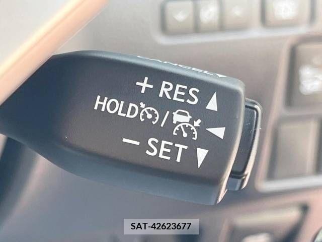 Lexus RC 2019-09 275750-6