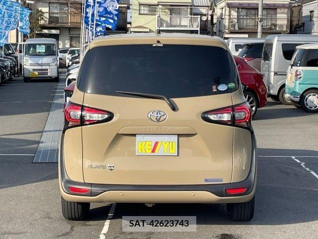 Toyota SIENTA 2020-03 340215-5
