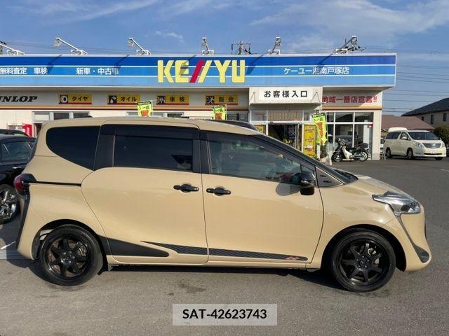Toyota SIENTA 2020-03 340215-7