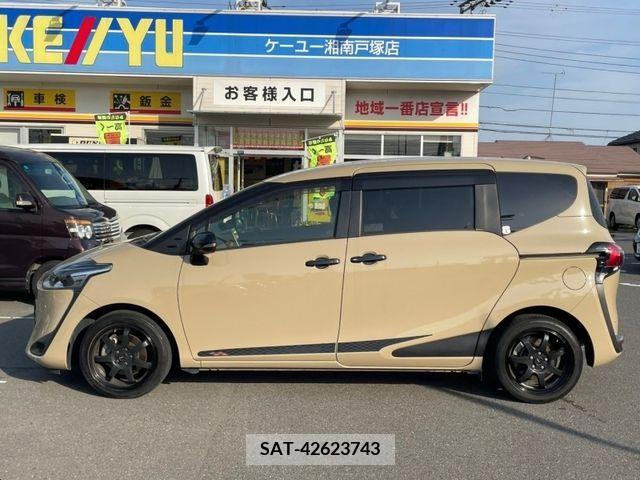 Toyota SIENTA 2020-03 340215-8