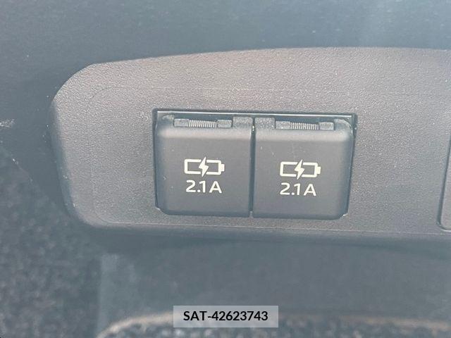 Toyota SIENTA 2020-03 340215-17