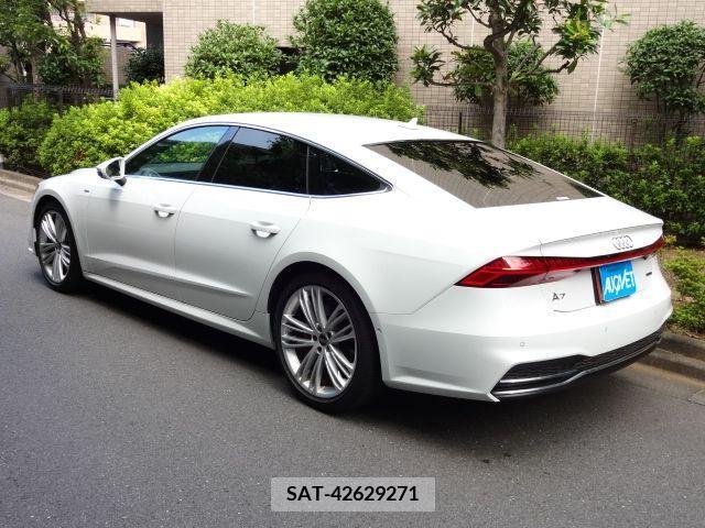 Audi A7 2021-09 389442-2