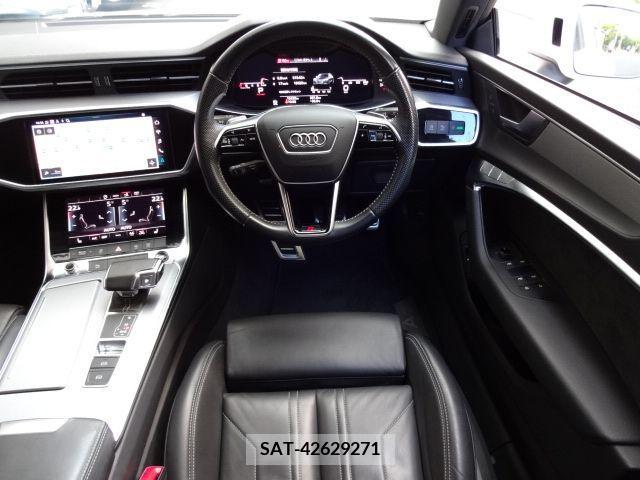 Audi A7 2021-09 389442-1