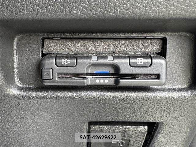 Suzuki SPACIA 2023-10 394219-28