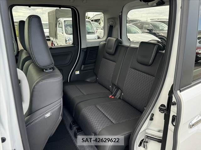 Suzuki SPACIA 2023-10 394219-18