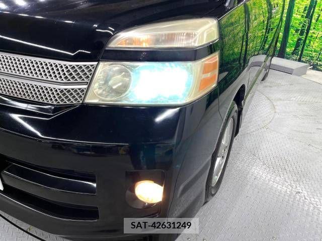 Toyota VOXY 2006-06 300588-13