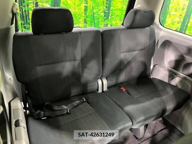 Toyota VOXY 2006-06 300588-10