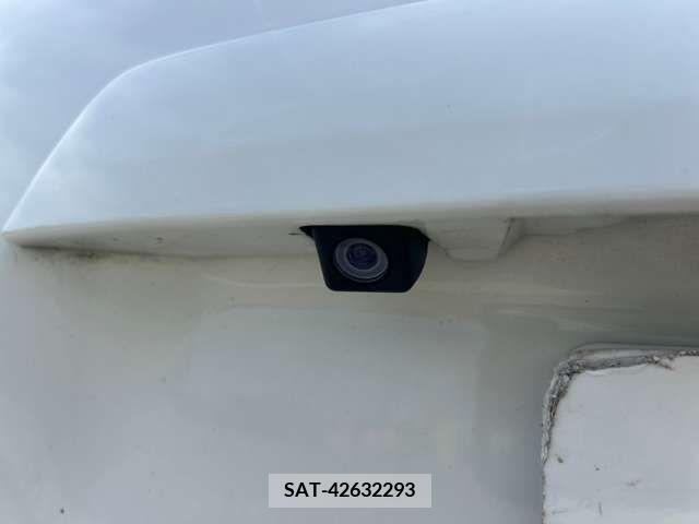 Toyota AQUA 2015-09 260376-11