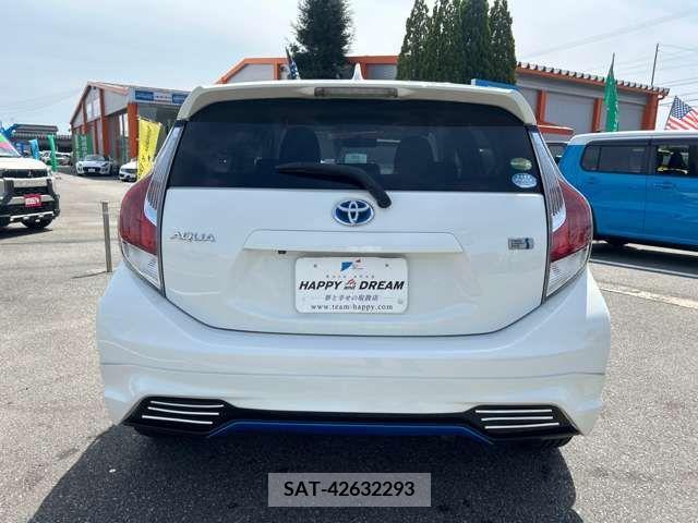 Toyota AQUA 2015-09 260376-9