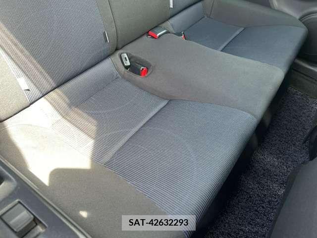 Toyota AQUA 2015-09 260376-17