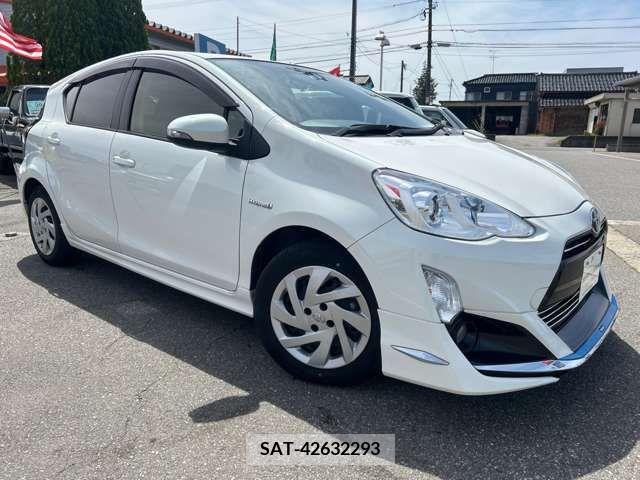 Toyota AQUA 2015-09 260376-5