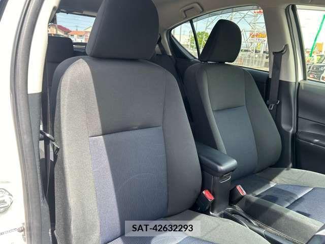 Toyota AQUA 2015-09 260376-14