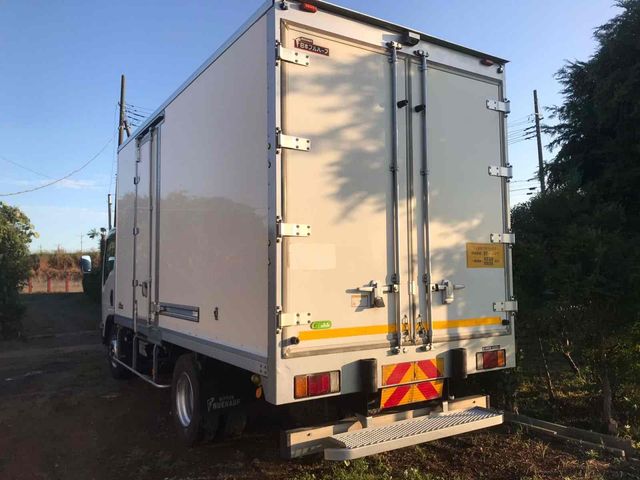 Isuzu ELF TRUCK 2016-06 194457-1