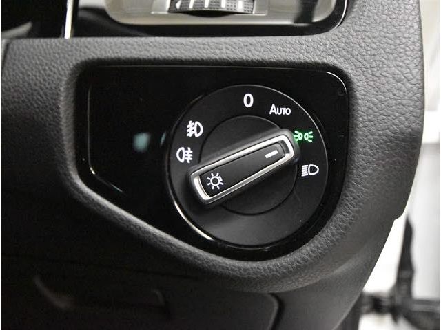 VolksWagen GOLF VARIANT 2015-03 10284-26
