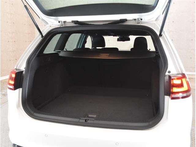VolksWagen GOLF VARIANT 2015-03 10284-12