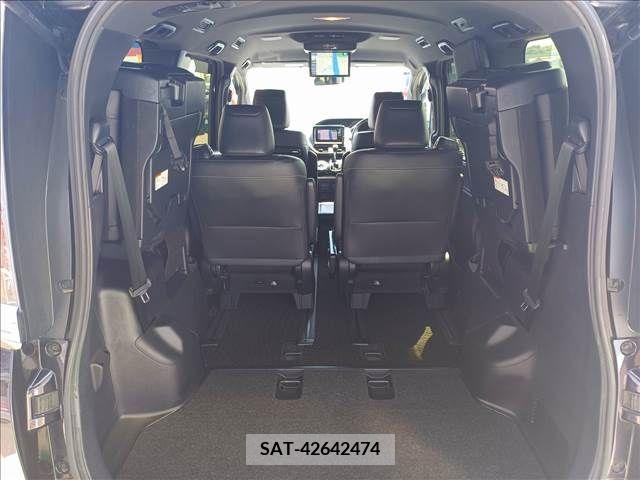 Toyota ESQUIRE 2018-03 359780-7
