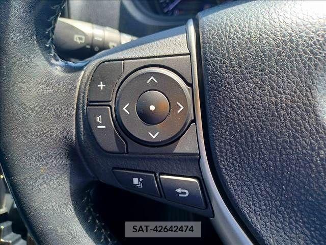 Toyota ESQUIRE 2018-03 359780-20