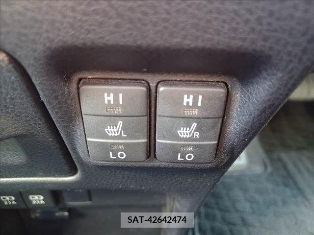Toyota ESQUIRE 2018-03 359780-14