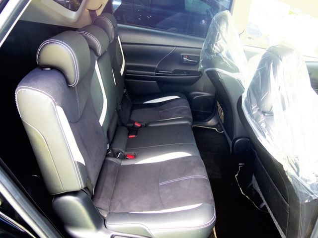 Toyota PRIUS ALPHA 2015-06 22649-17