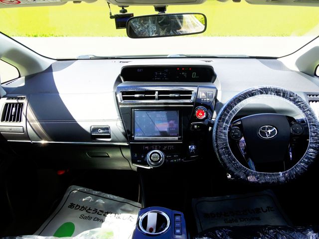 Toyota PRIUS ALPHA 2015-06 22649-8