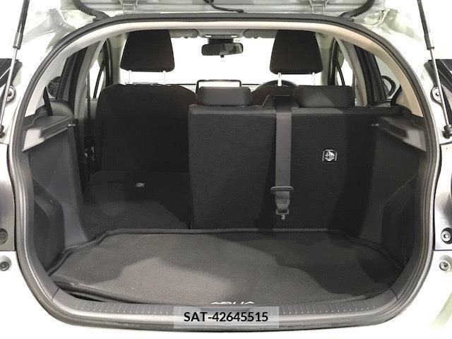 Toyota AQUA 2022-11 356313-25