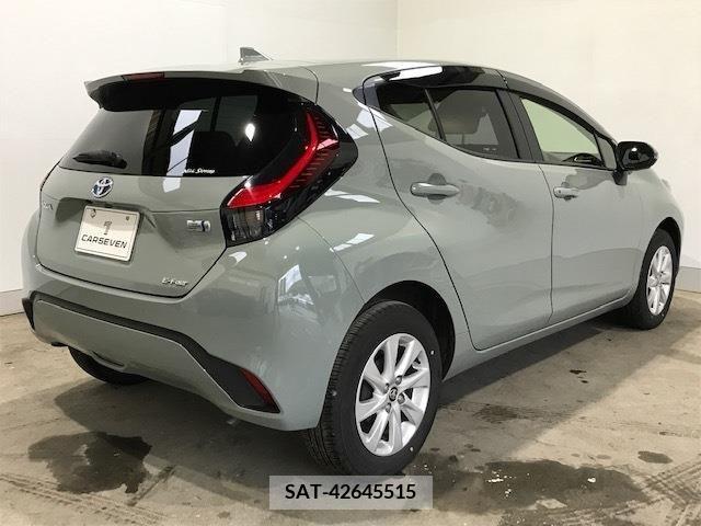 Toyota AQUA 2022-11 356313-4