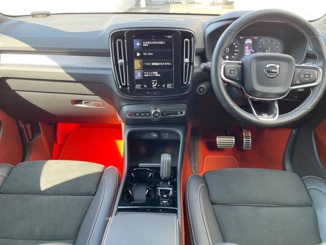 Volvo XC40 2020-09 183335-1