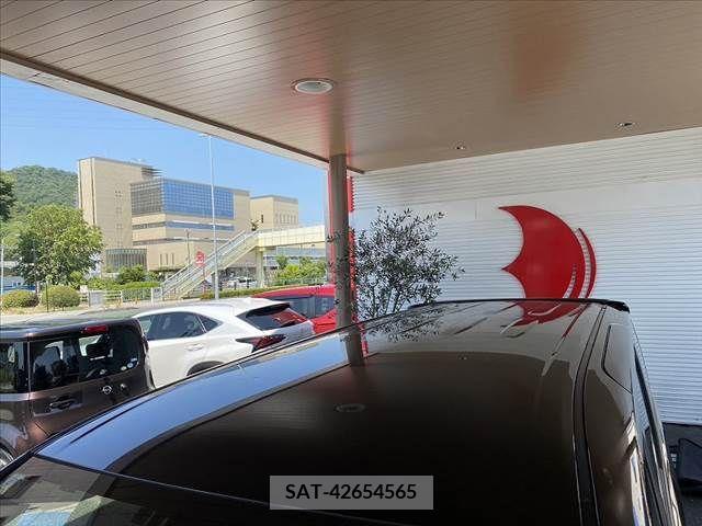 Toyota NOAH 2019-04 322845-17