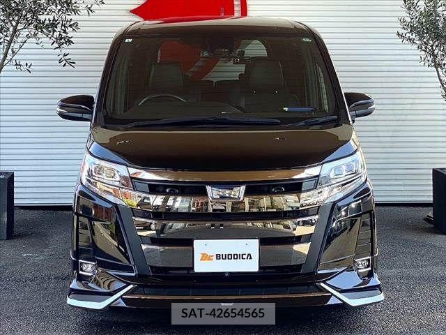 Toyota NOAH 2019-04 322845-8
