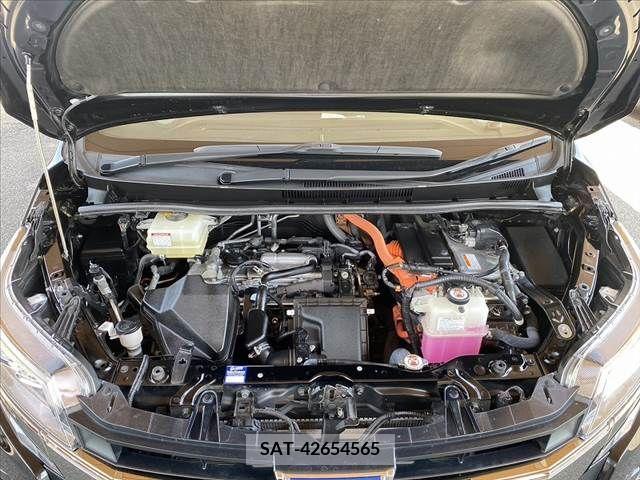 Toyota NOAH 2019-04 322845-19