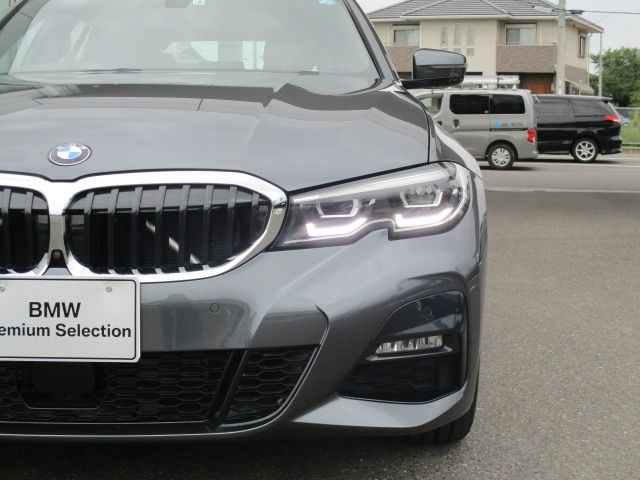Bmw 3 SERIES 2021-08 3885-4