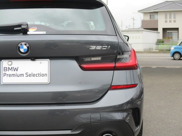 Bmw 3 SERIES 2021-08 3885-8