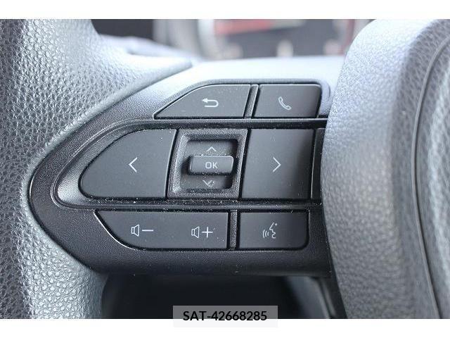 Toyota NOAH 2022-12 332034-4