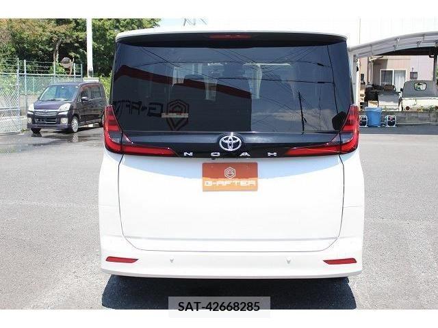 Toyota NOAH 2022-12 332034-8