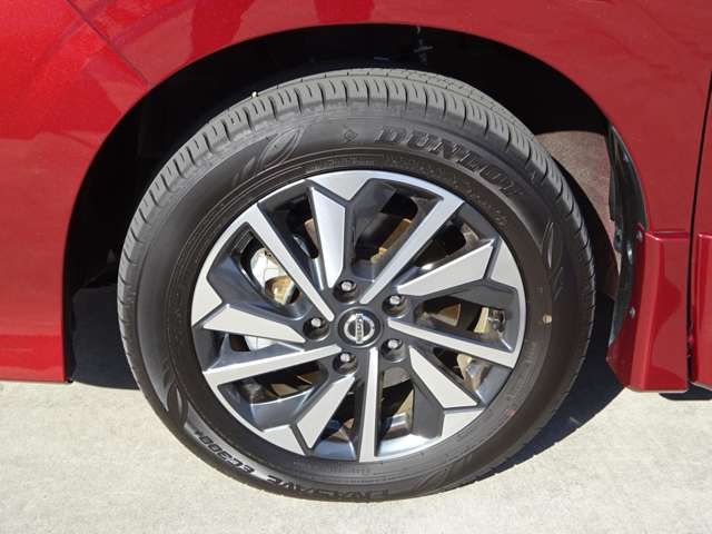 Nissan SERENA 2022-05 189656-11